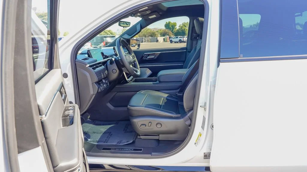 Used 2025 Summit White GMC Extended Range Denali image 16