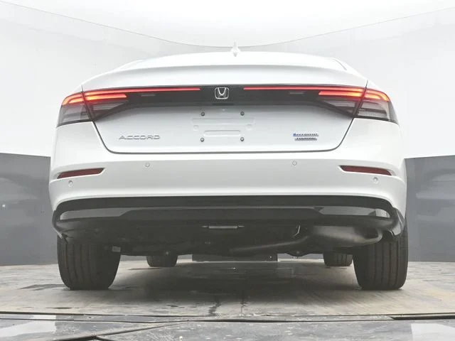 New 2026 Platinum White Pearl Honda Touring Hybrid image 50