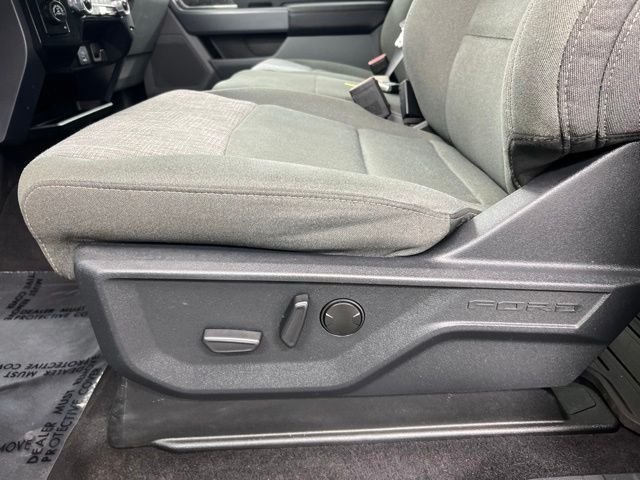 Used 2023 Black Ford XLT image 12