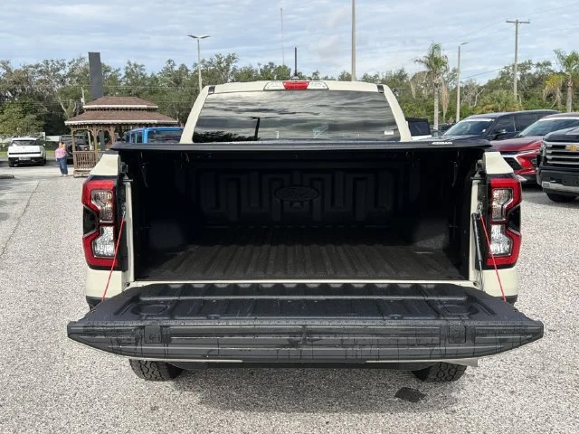 Used 2026 Beige Ford XLT image 10