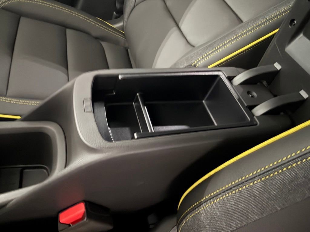 New 2026 Mosaic Black Metallic Chevrolet ACTIV image 23
