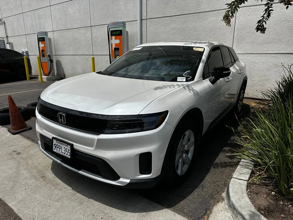 Used 2024 White Honda EX image 13