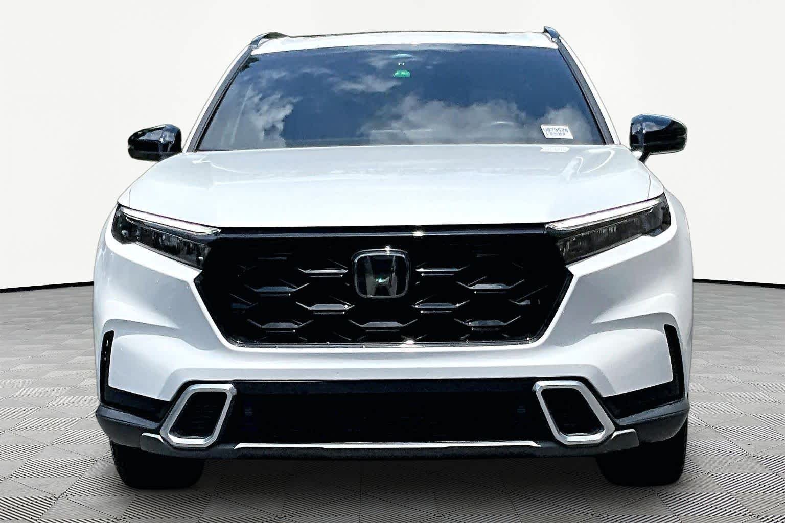 Used 2024 Platinum White Pearl Honda Sport Touring image 4