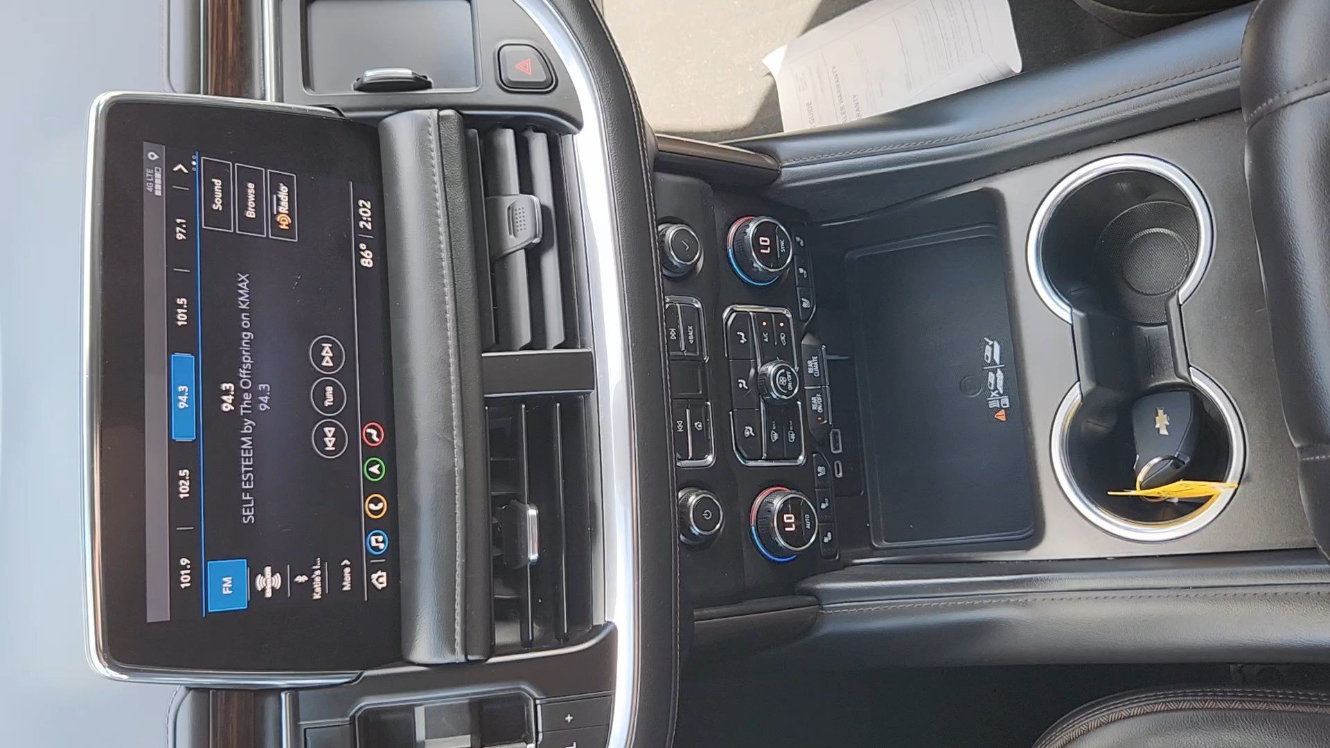 Used 2021 Iridescent Pearl Tricoat Chevrolet High Country image 16