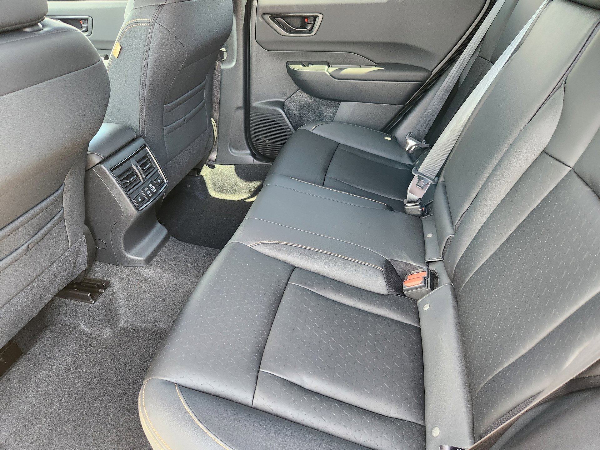 New 2026 CRYSTAL WHITE PEARL Subaru Wilderness image 22
