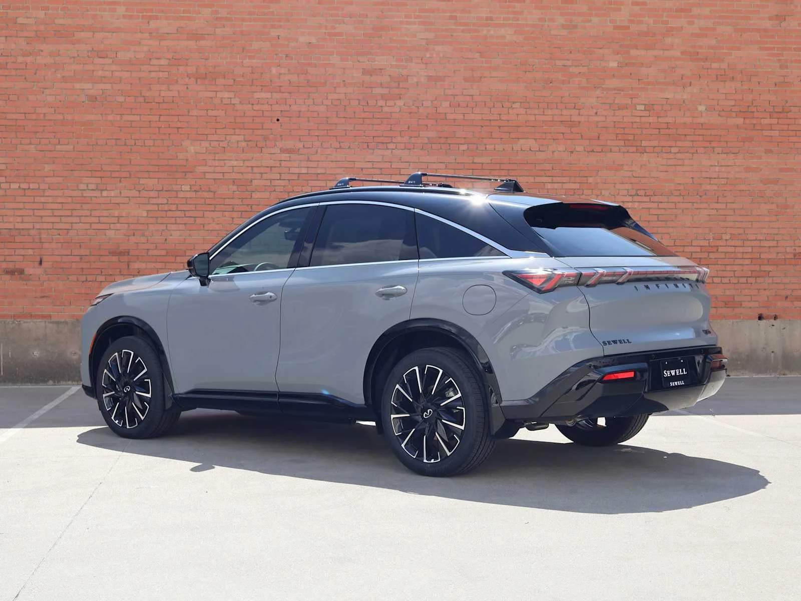 New 2027 2T HRBR GRAY INFINITI Autograph AWD image 6