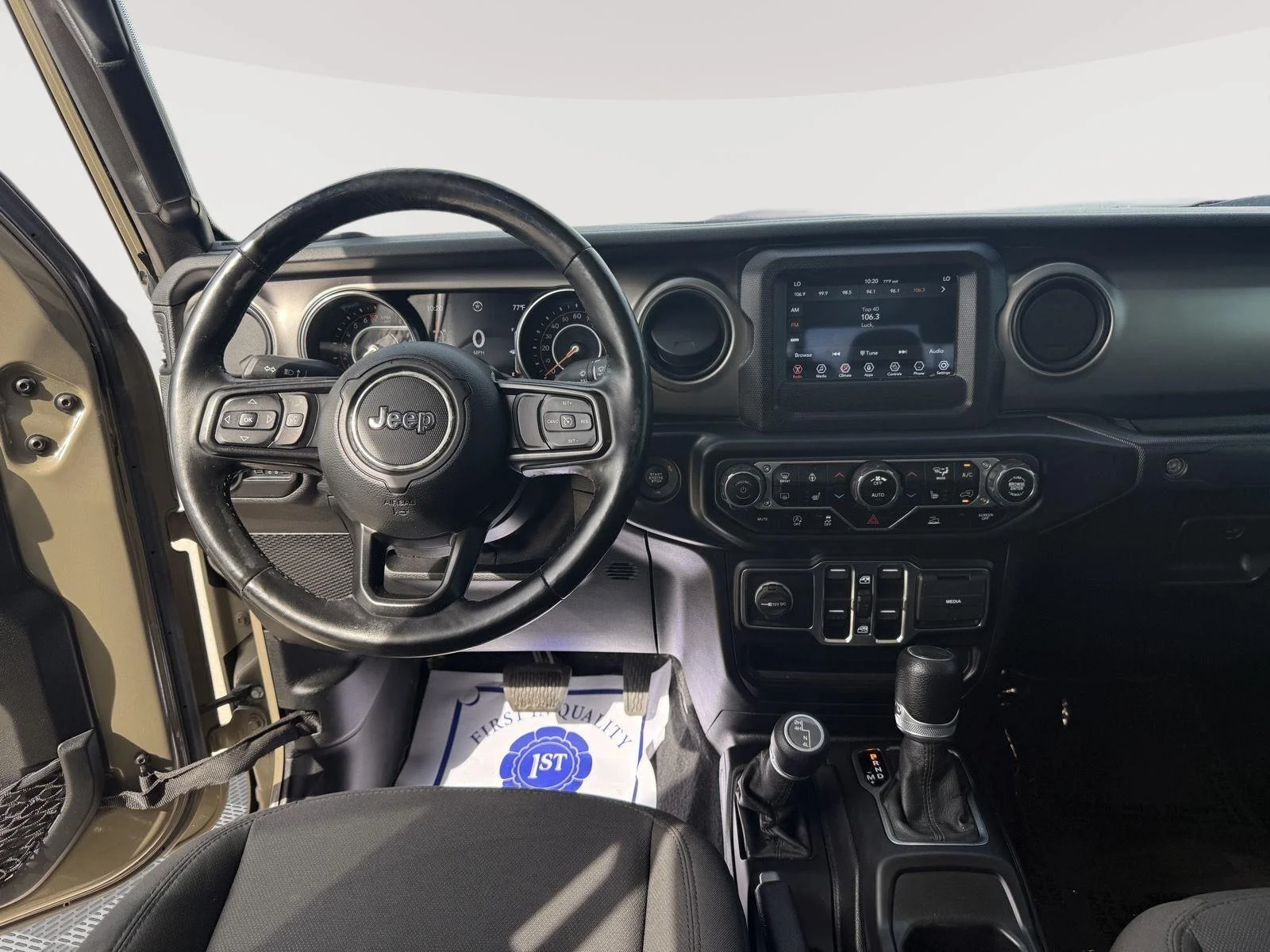 Used 2020 Gator Clearcoat Jeep Sport S image 20