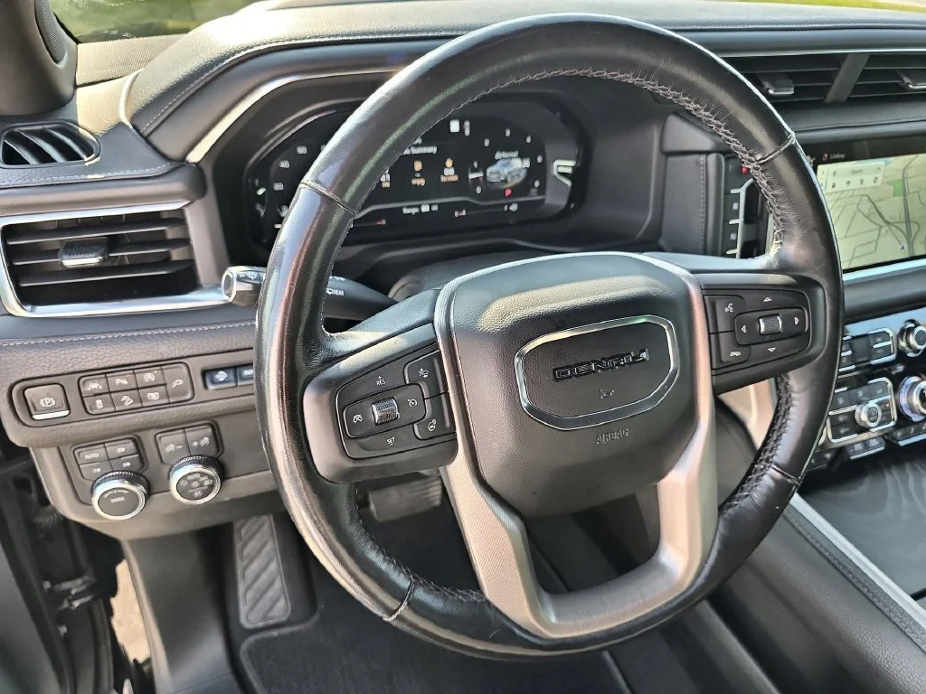 Used 2022 Onyx Black GMC Denali image 26