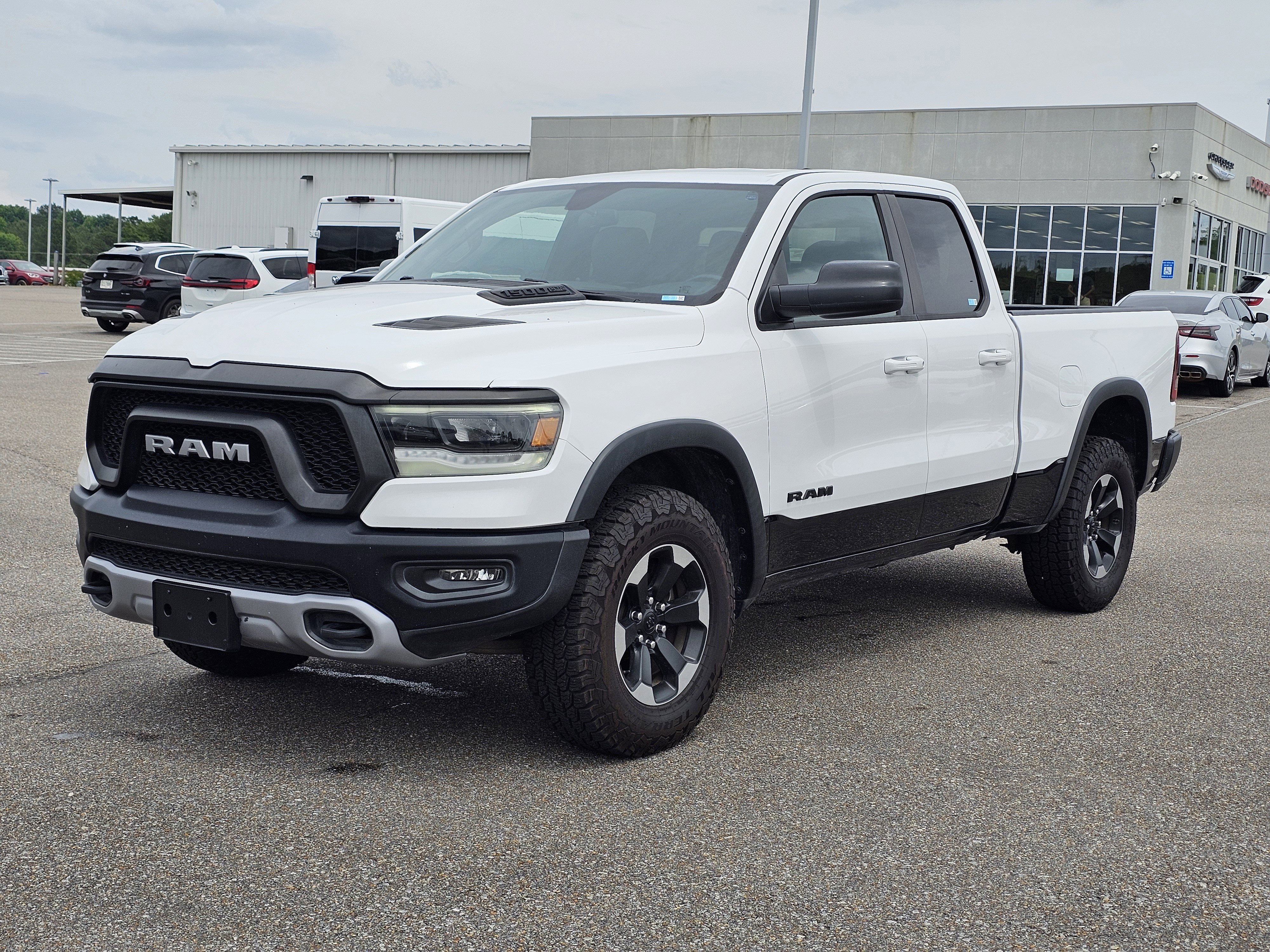 2020 RAM 1500 Rebel 4x4 Quad Cab 6'4's photo