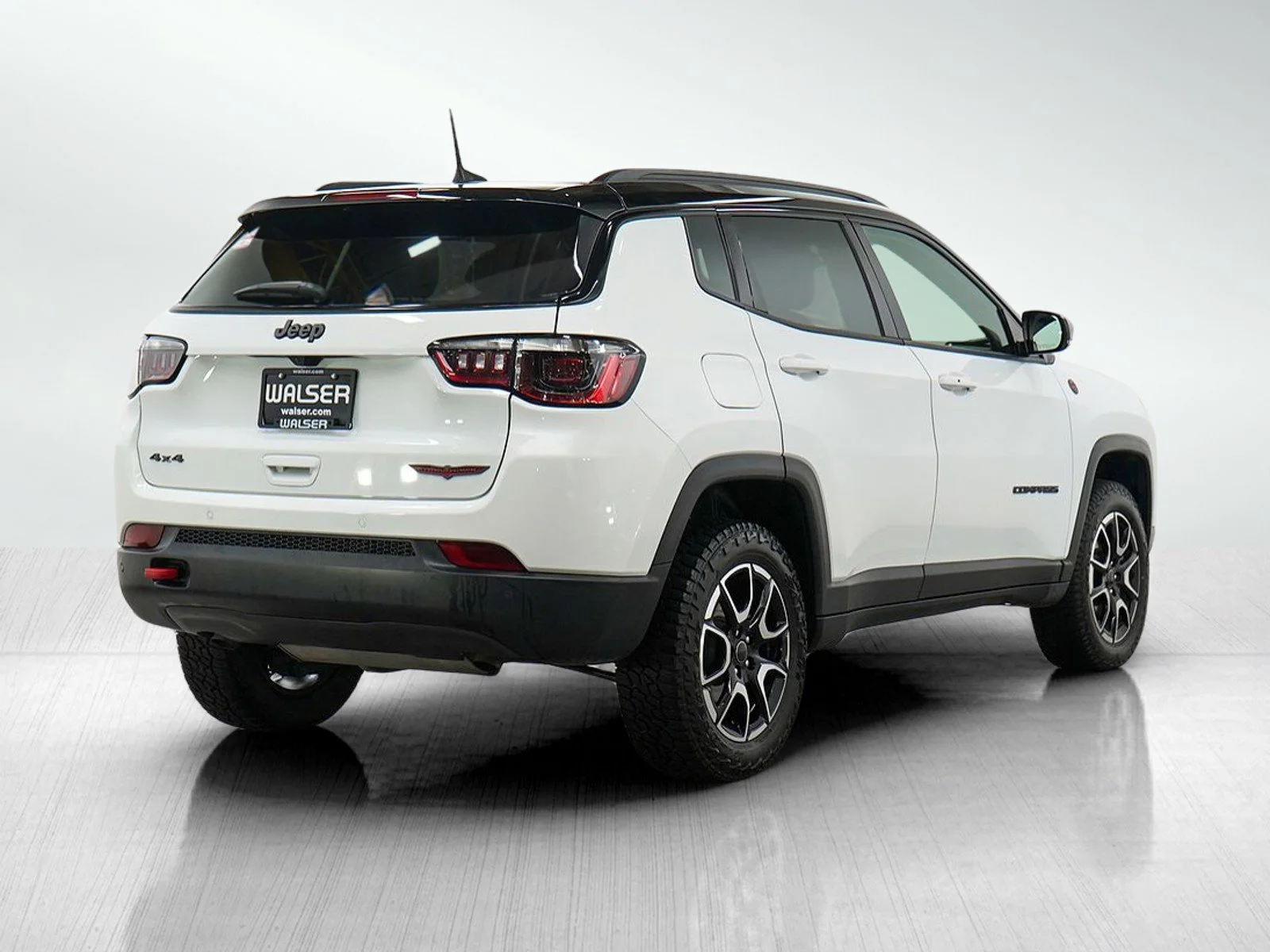 Used 2025 Bright White Clearcoat Jeep Trailhawk image 5