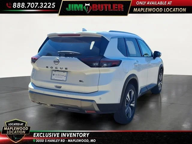 Used 2026  Nissan SL image 4