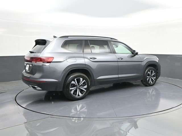 Used 2024 Platinum Gray Metallic Volkswagen 2.0T SE image 15