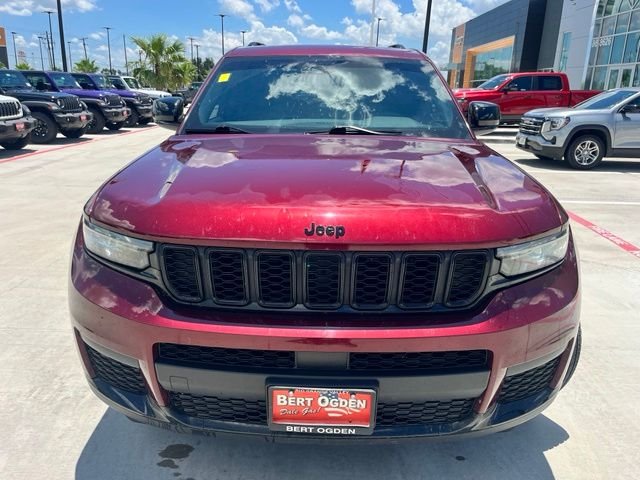 Used 2025 Red Jeep Altitude X image 2