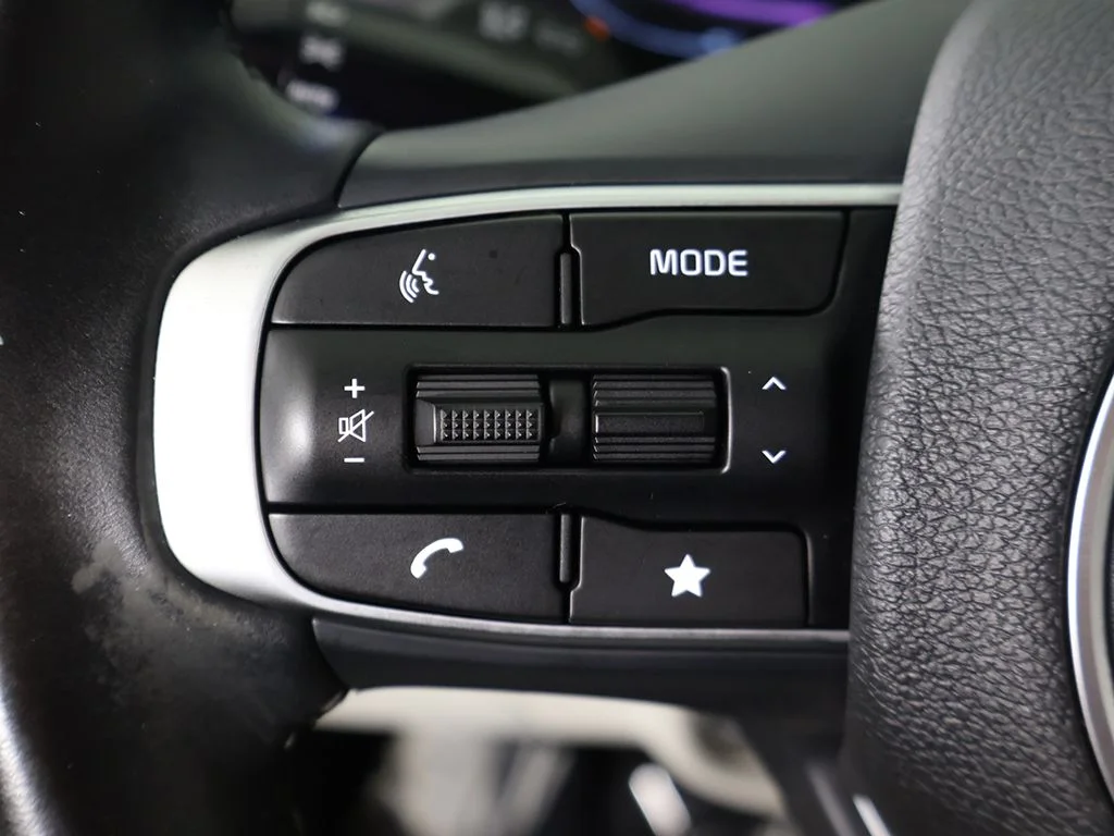 Used 2024 Black Kia EX image 40