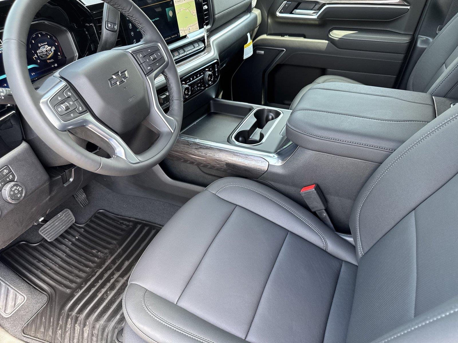 2026 Chevrolet Silverado 2500 HD LTZ - Photo 10