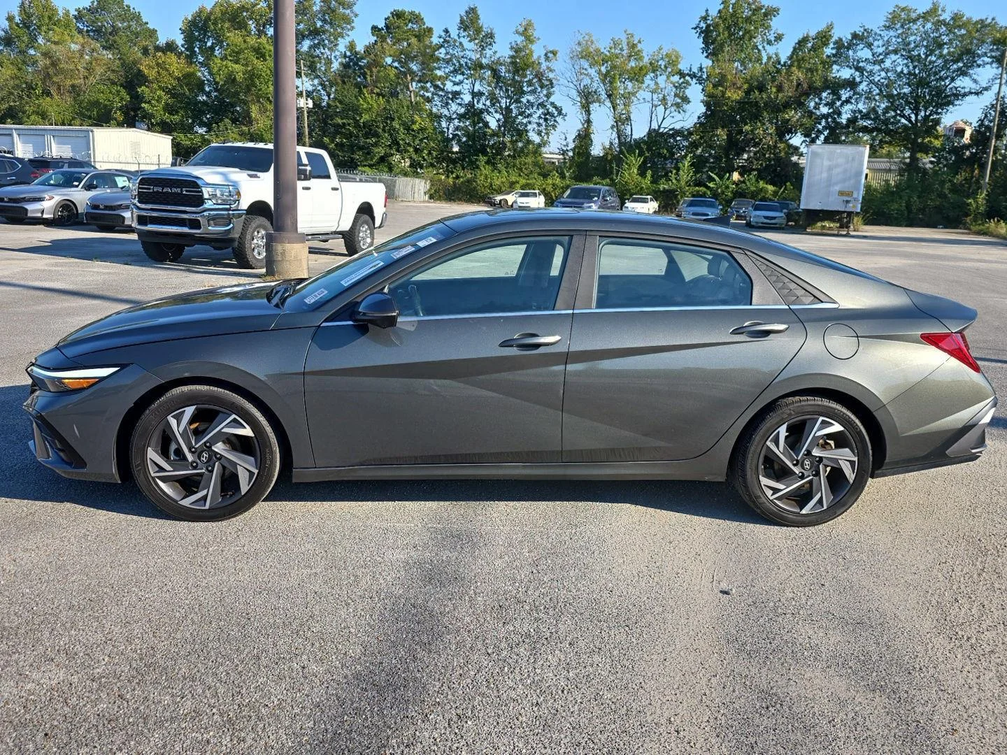 Used 2024 Amazon Gray Hyundai Limited image 6