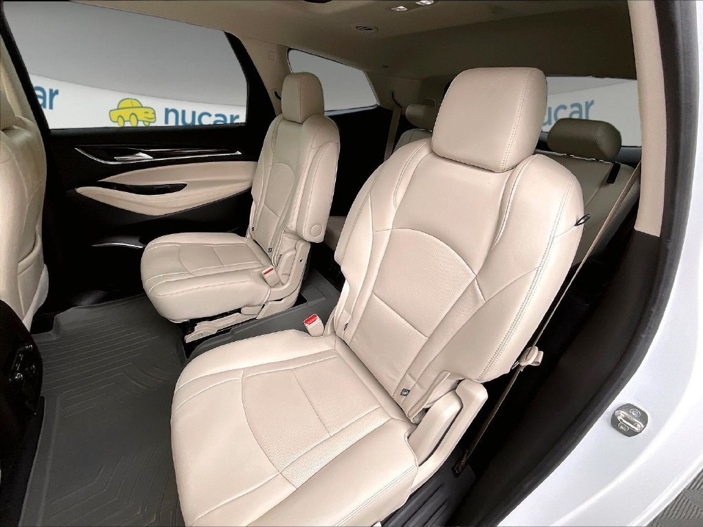 Used 2023 Summit White Buick Essence image 14
