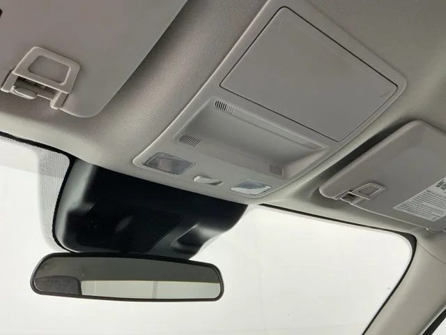 Used 2022 White Ford XLT image 22