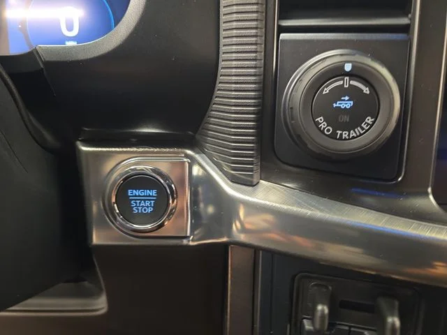 New 2026 Star White Metallic Tri-Coat Ford King Ranch® image 39