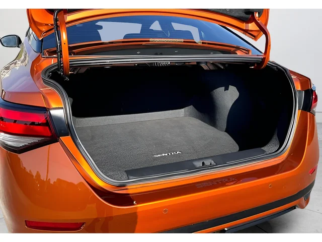Used 2025 Orange Nissan SR image 33