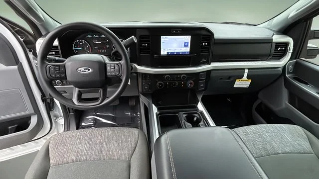 Used 2025 White Ford XLT image 17