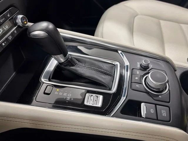Used 2020 White Mazda Grand Touring image 18