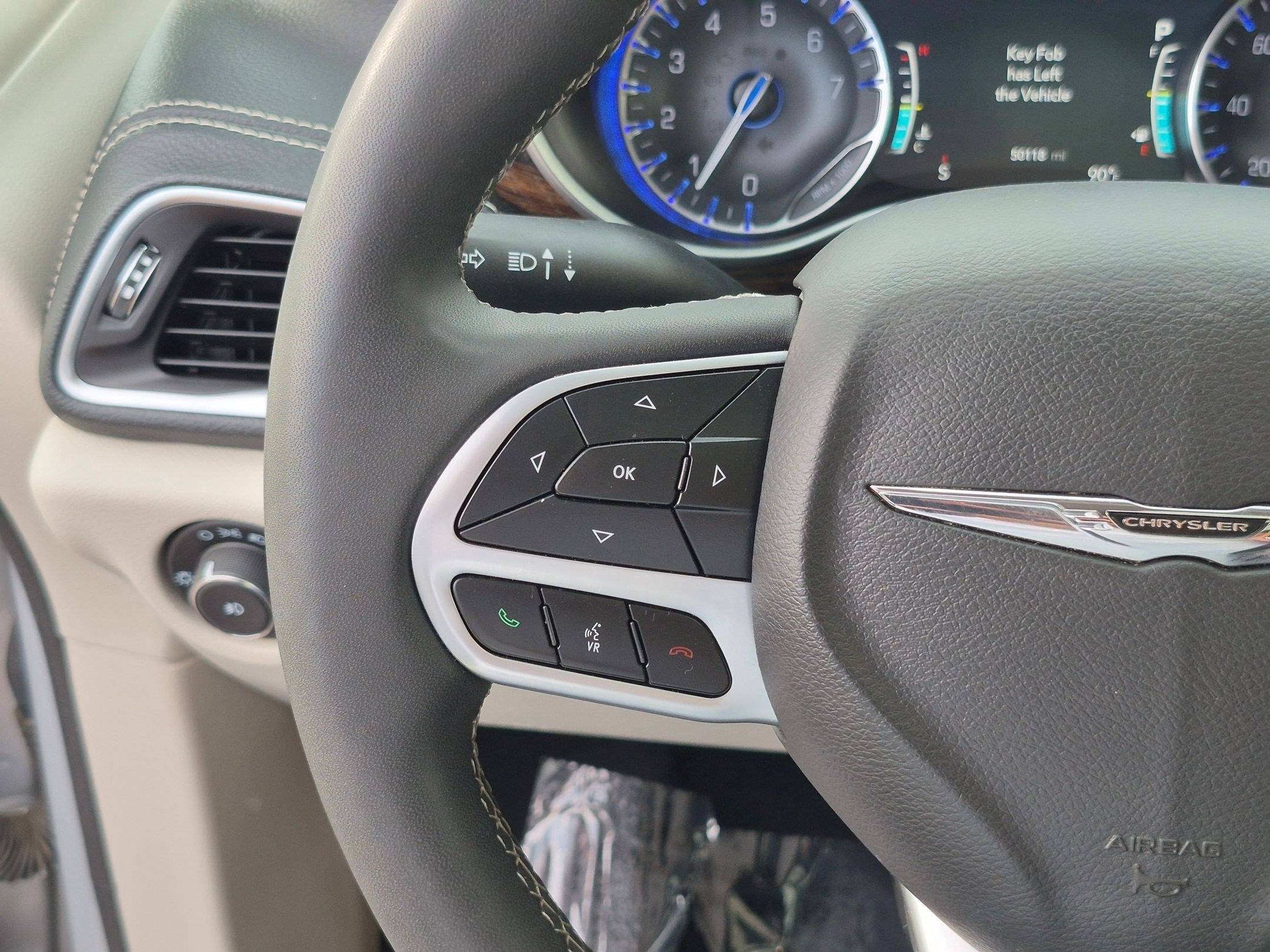2024 Chrysler Pacifica Limited - Photo 19