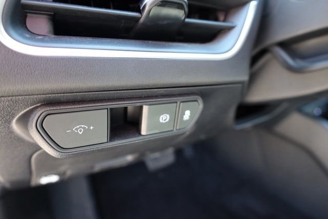 Used 2025 Steel Gray Kia LXS image 16
