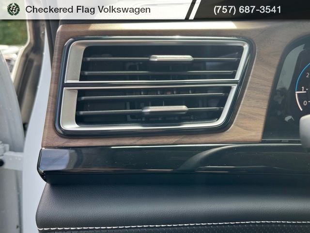 2026 Volkswagen Atlas SE - Photo 29