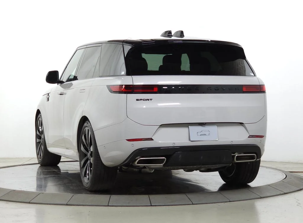 Used 2026 Gray Land Rover Dynamic SE image 3