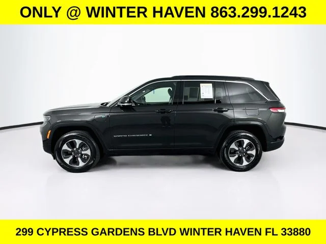 Used 2024  Jeep 4xe image 4