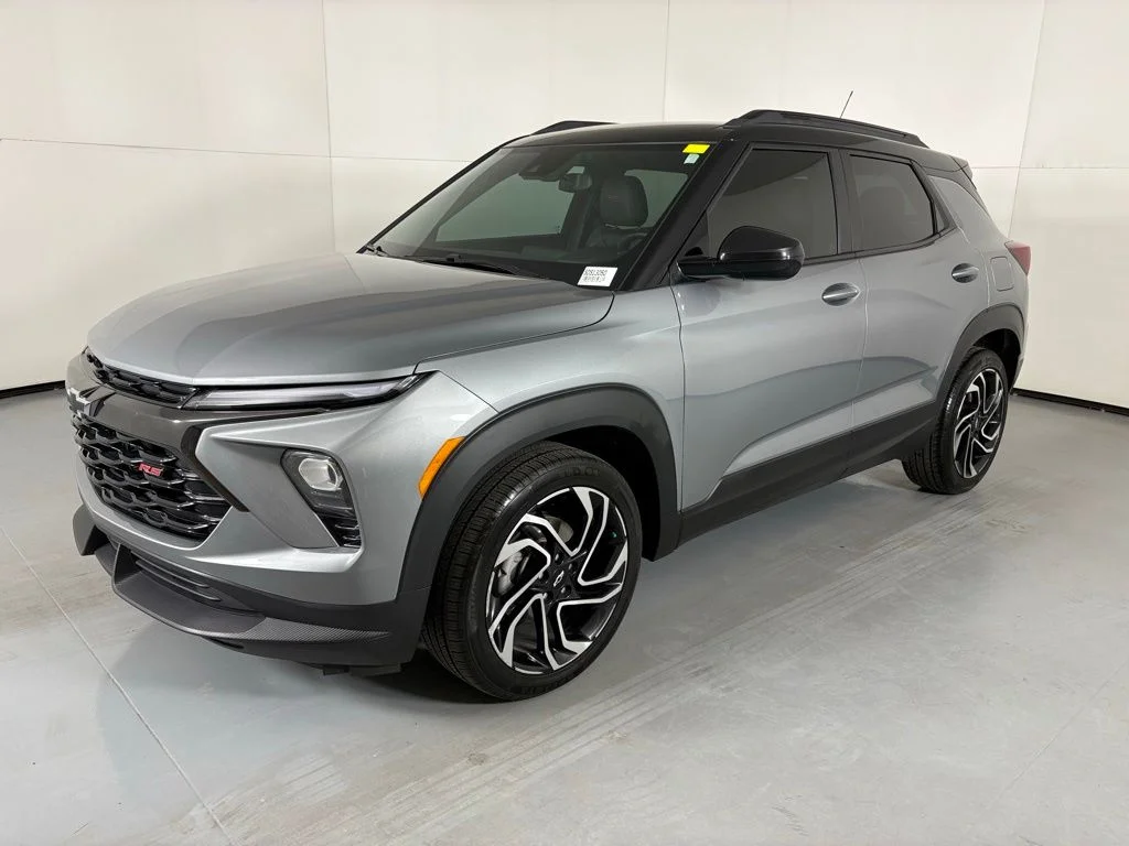 Used 2024 Sterling Gray Metallic Chevrolet RS image 3