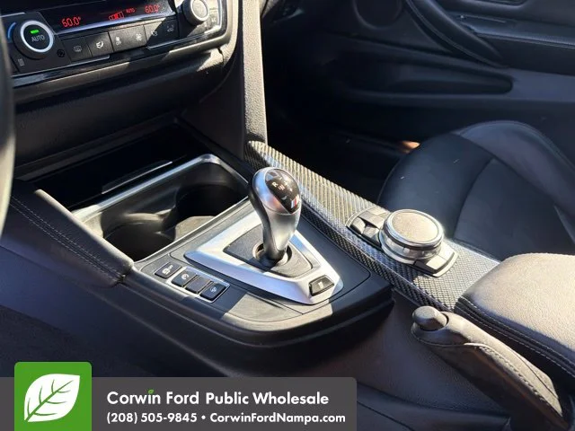 Used 2015 White BMW Base image 22