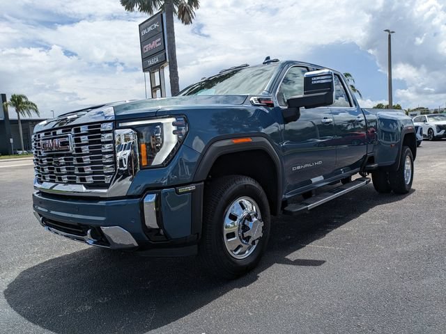 2026 GMC Sierra 3500HD Denali - Photo 8