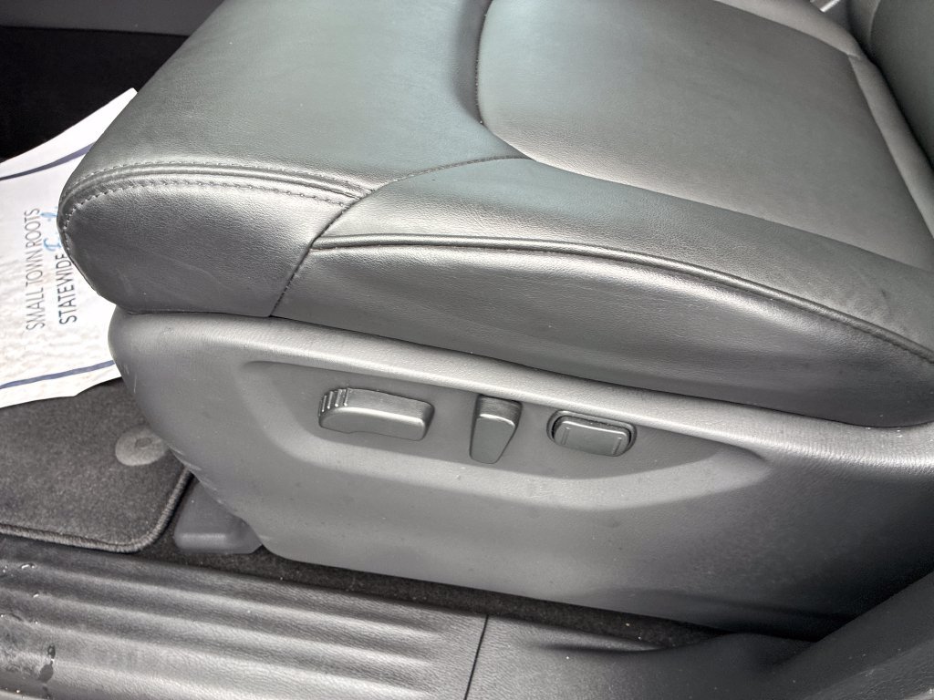 Used 2023 Gray Nissan SV image 11