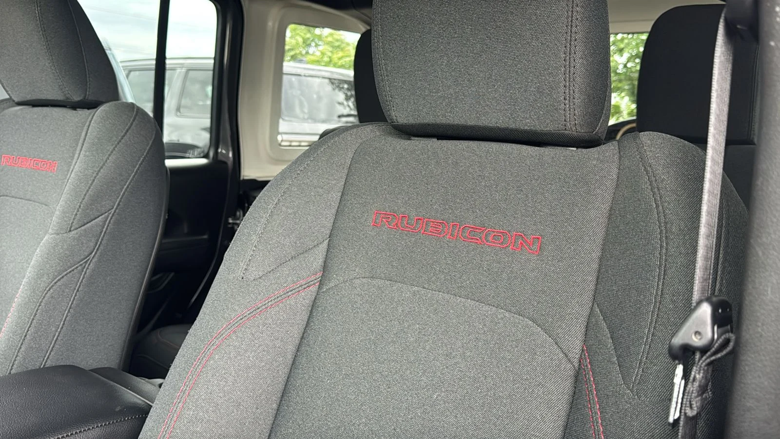 Used 2025 Gray Jeep Rubicon image 19