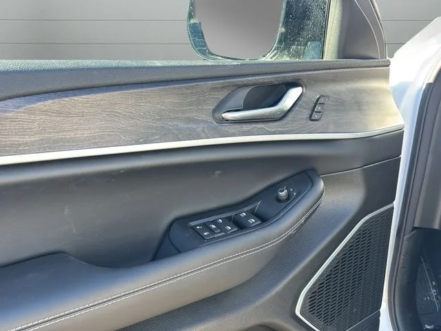 New 2026 White/off-white Jeep Limited image 10
