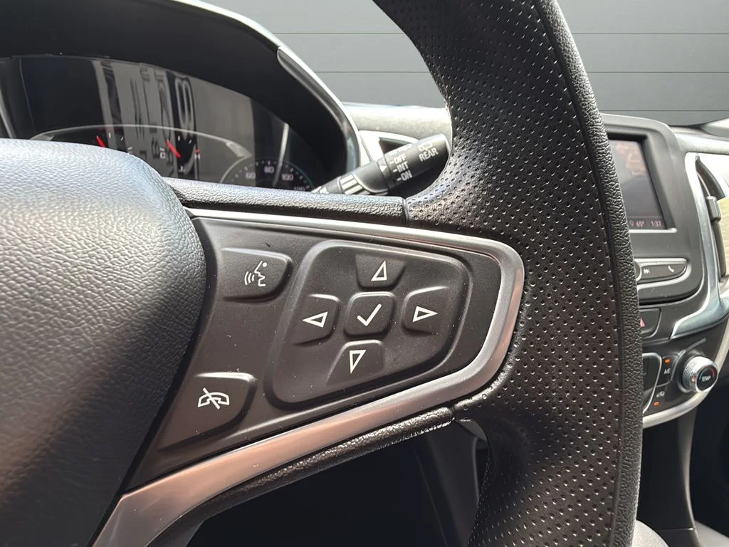 Used 2023 Blue Chevrolet LT image 14