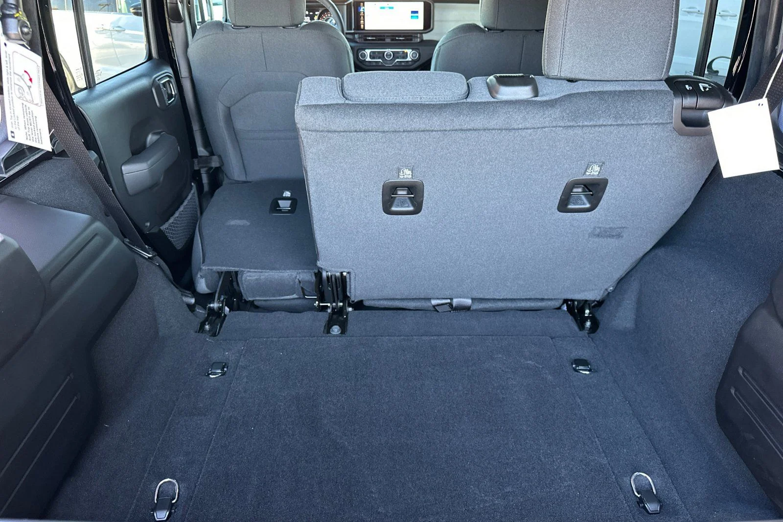 2026 Jeep Wrangler 4-Door Willys - Photo 11