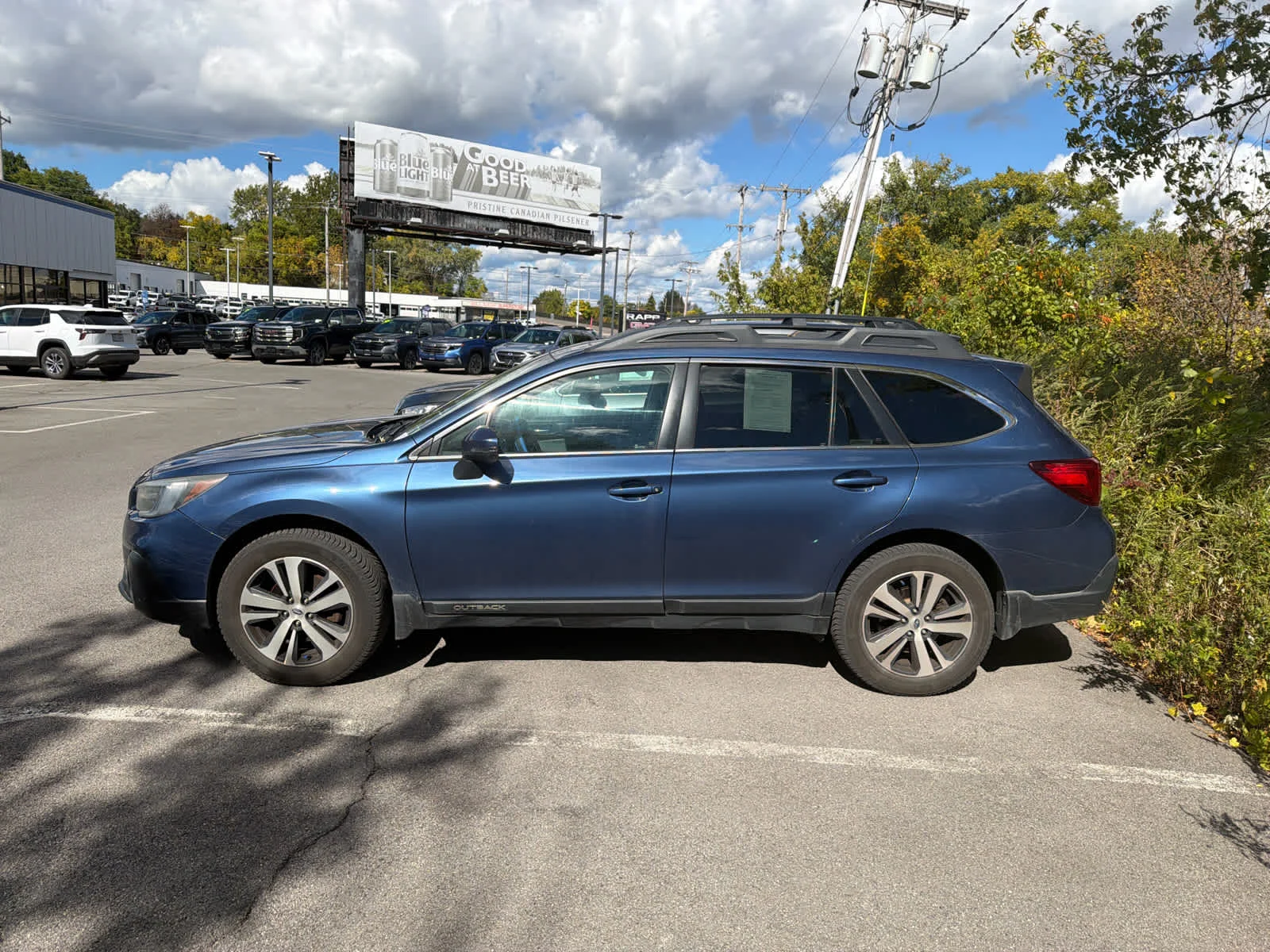 Used 2019 Abyss Blue Pearl Subaru Limited image 17