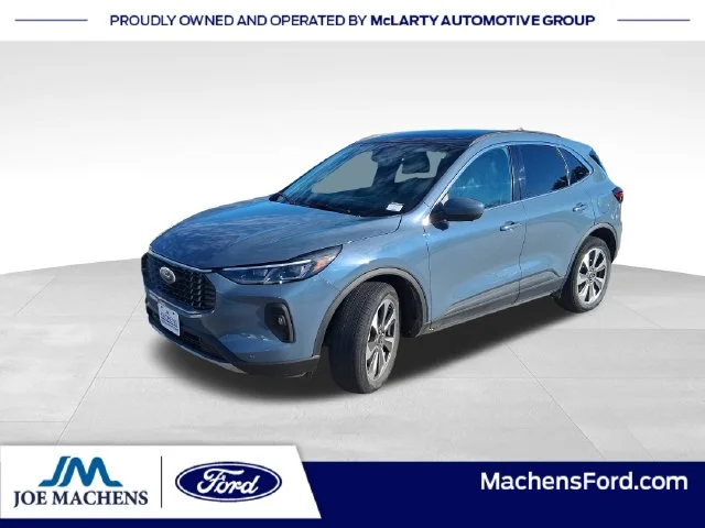 Used 2025 Blue Ford Platinum image 1