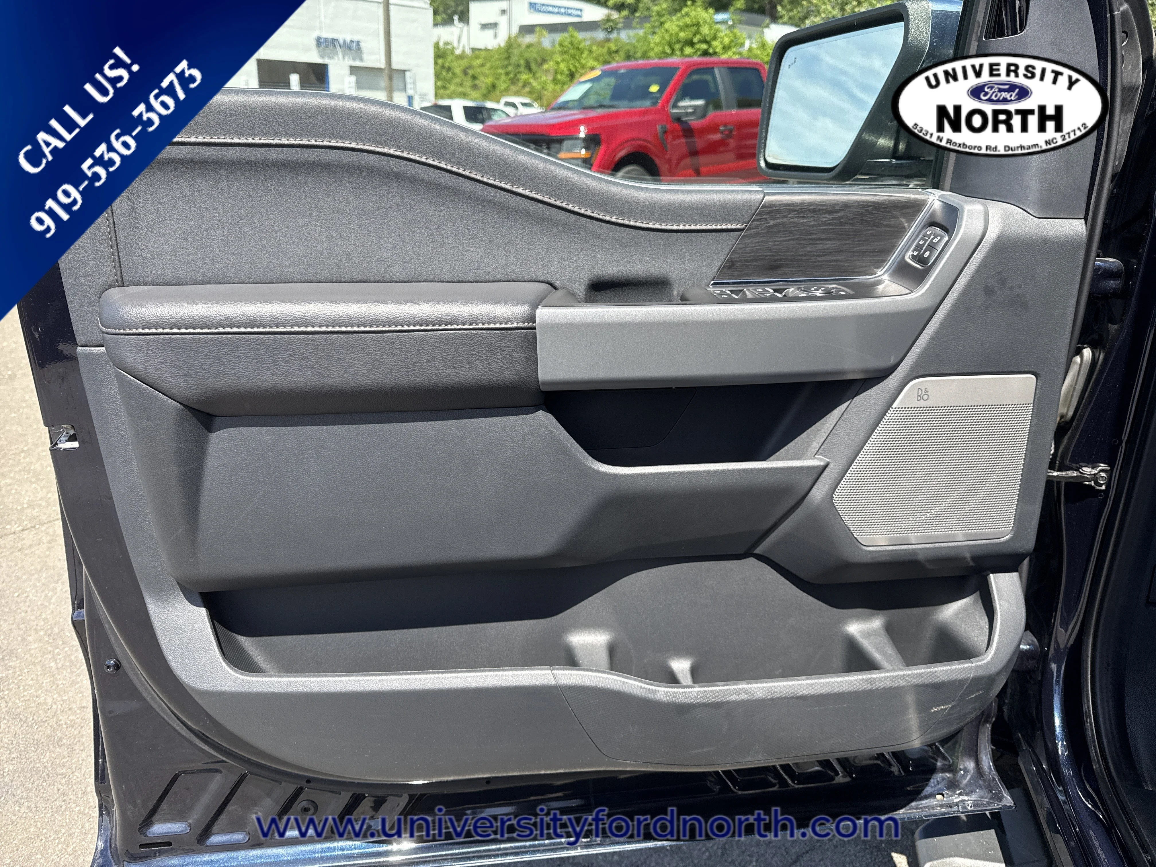 Used 2025 Antimatter Blue Metallic Ford LARIAT image 15