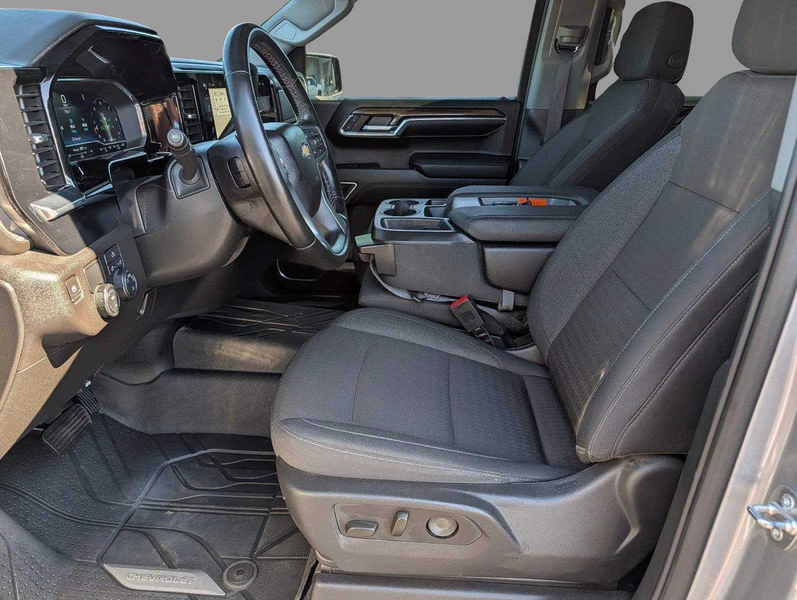 Used 2024 Sterling Gray Metallic Chevrolet LT image 11