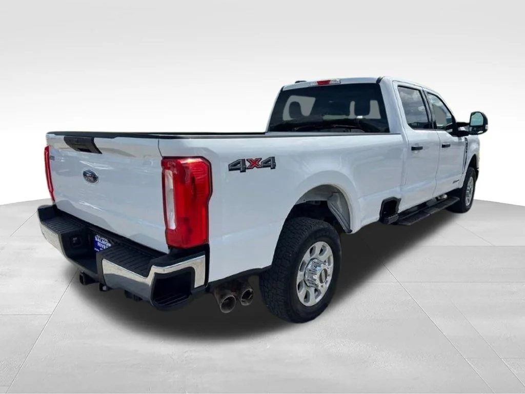 Used 2024 White Ford XL image 5