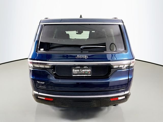 New 2026 Fathom Blue Pearl-Coat Exterior Paint (Late Availability) Jeep  image 6