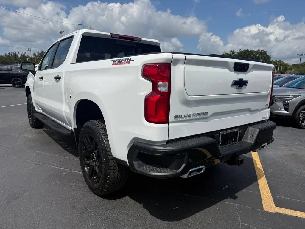 2026 Chevrolet Silverado 1500 LT Trail Boss - Photo 6