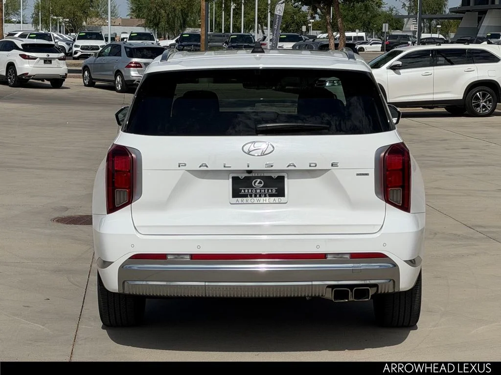 Used 2023 White Hyundai Calligraphy image 6