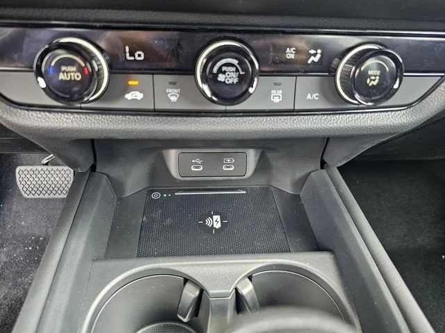 New 2027 Platinum White Pearl Honda LX image 19