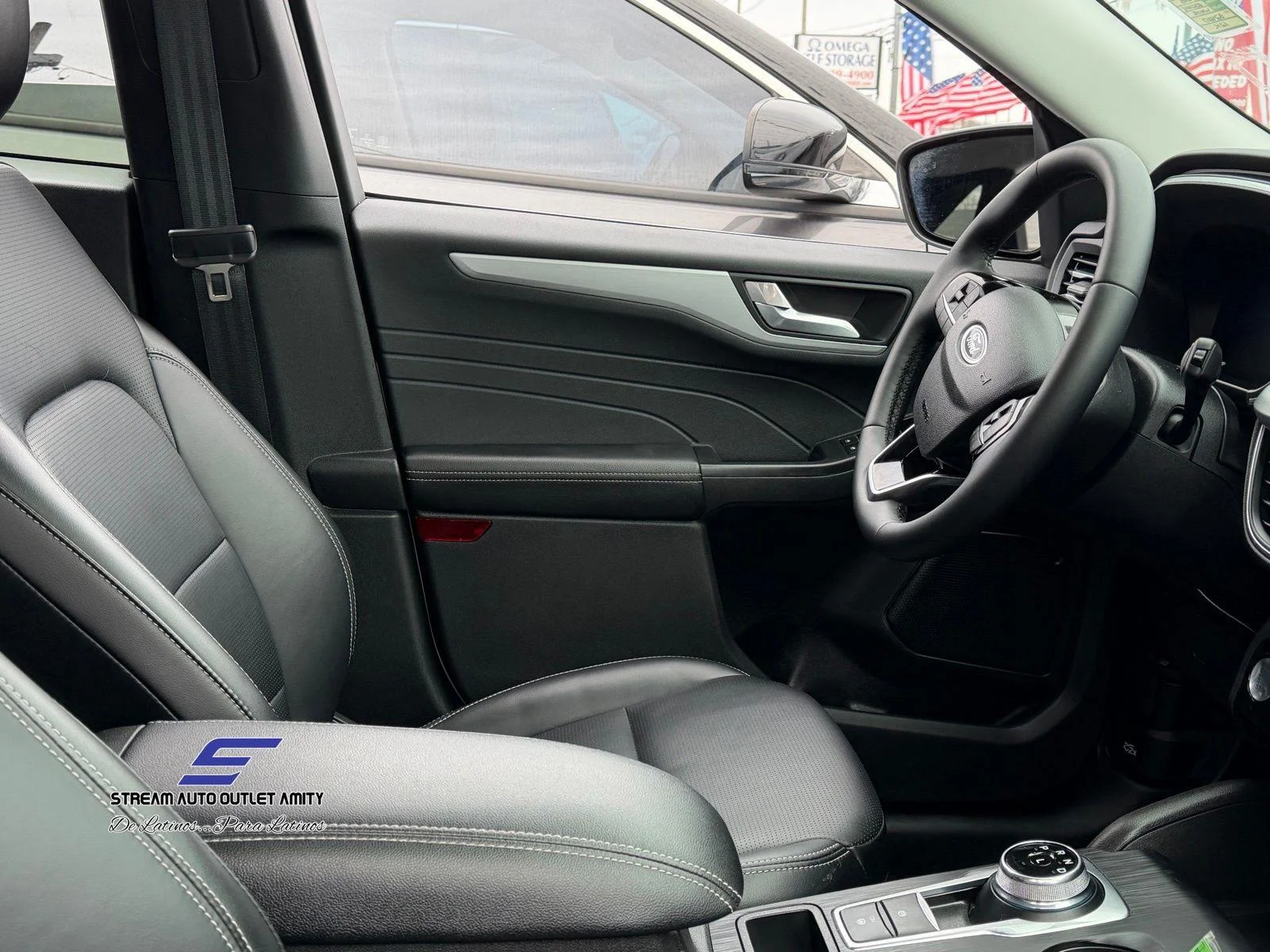 2025 Ford Escape Platinum - Photo 14