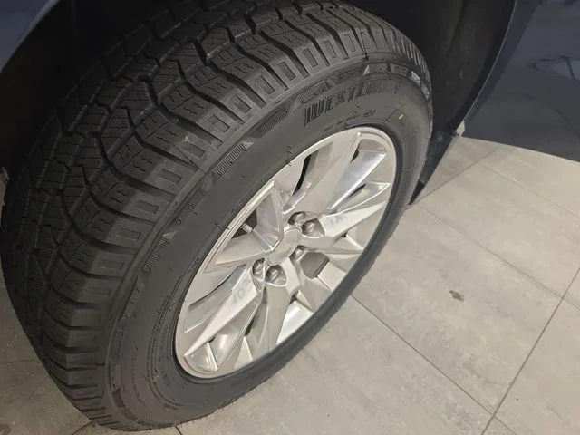 Used 2019 Northsky Blue Metallic Chevrolet LTZ image 40